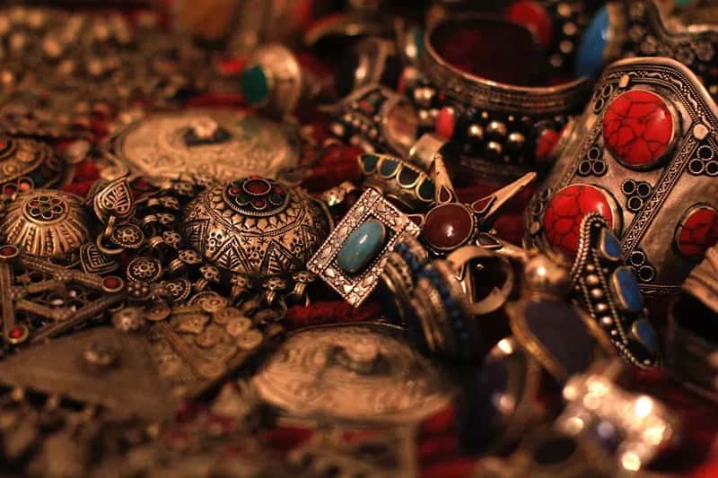 6. Never Pack Valuables in Your Checked Bag (Image Credits: Unsplash)