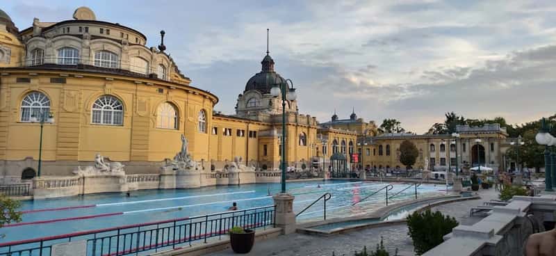 Budapest, Hungary (Image Credits: Unsplash)