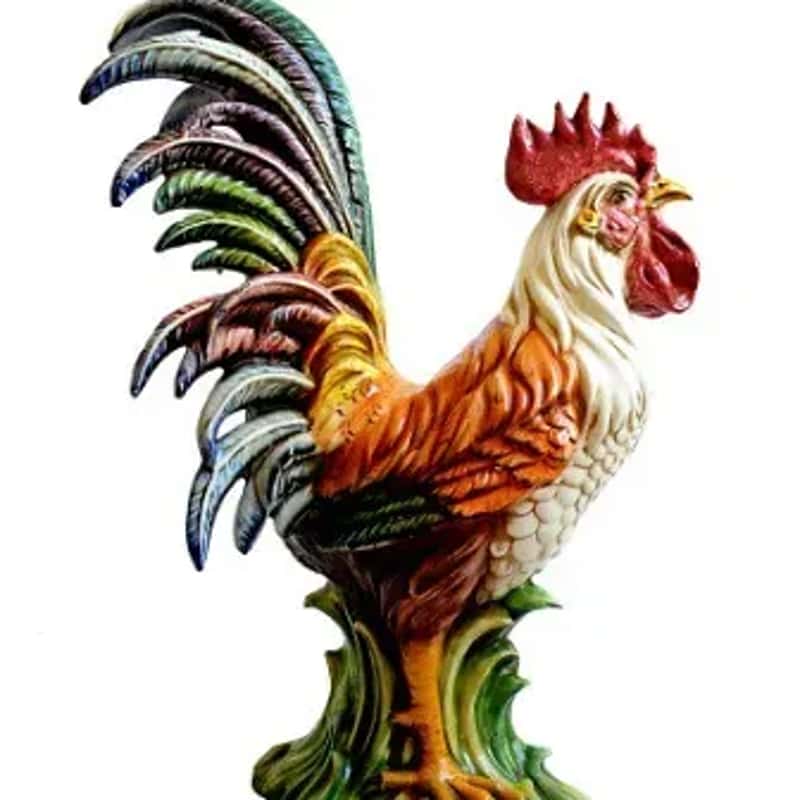 #11 - The Walls Were Covered in Country Rooster and Fruit Decor - Seriously (Chateau Sophie, Flickr, CC BY-SA 2.0)