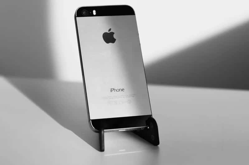 The iPhone in Hungary and the Nordics (Image Credits: Pexels)