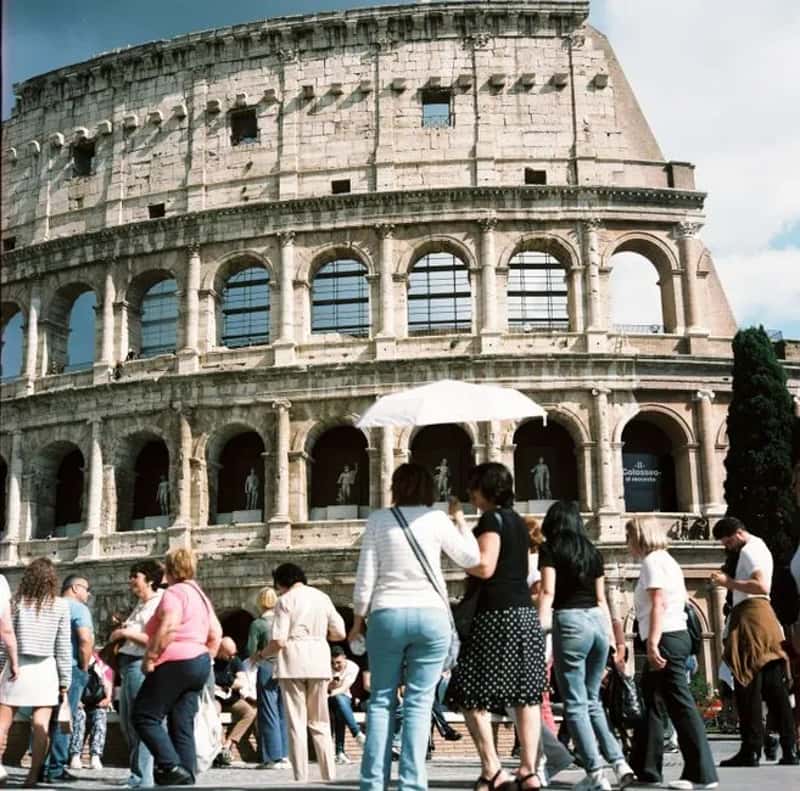 Eating near monuments is regulated more strictly than you'd expect (Image Credits: Pexels)