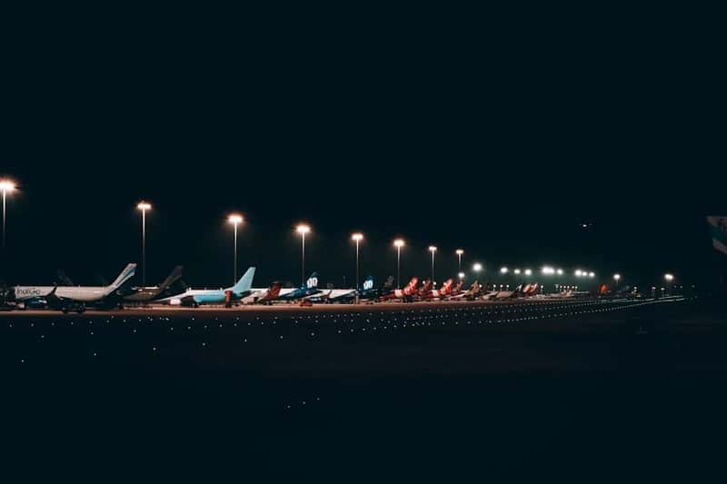 The Airport Congestion Problem Is Quietly Helping Rail (Image Credits: Unsplash)