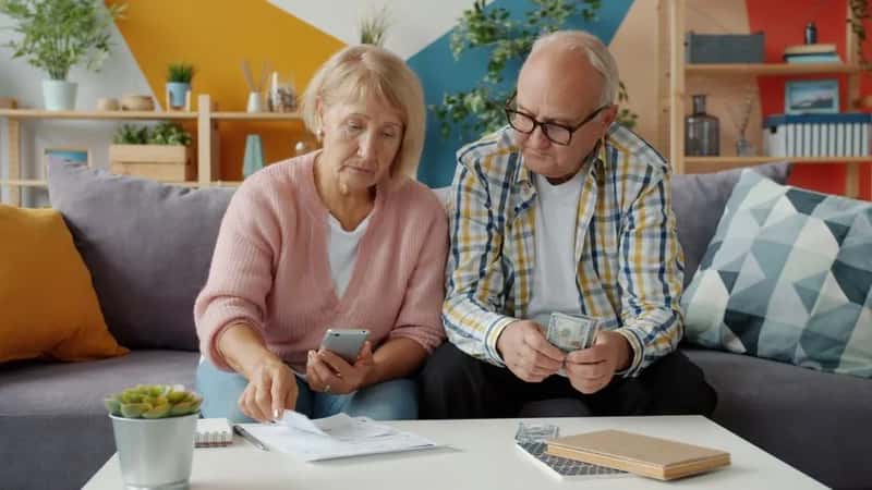 Retirees and near-retirees are budgeting differently than everyone assumes (Image Credits: Pexels)