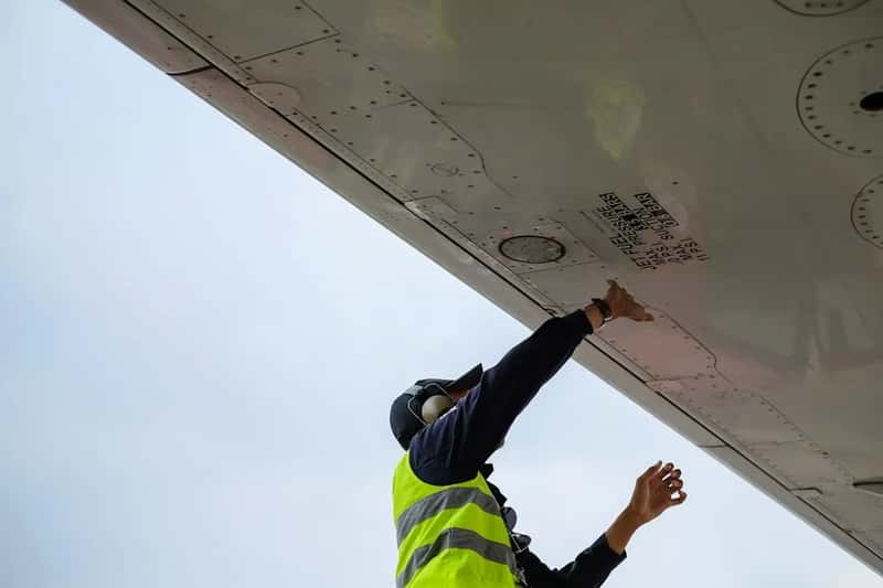 5. There are signs of a mechanical or maintenance issue (Image Credits: Unsplash)