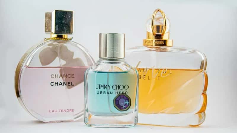#14 - Wearing Heavy Perfume or Cologne on the Plane (Image Credits: Pexels)