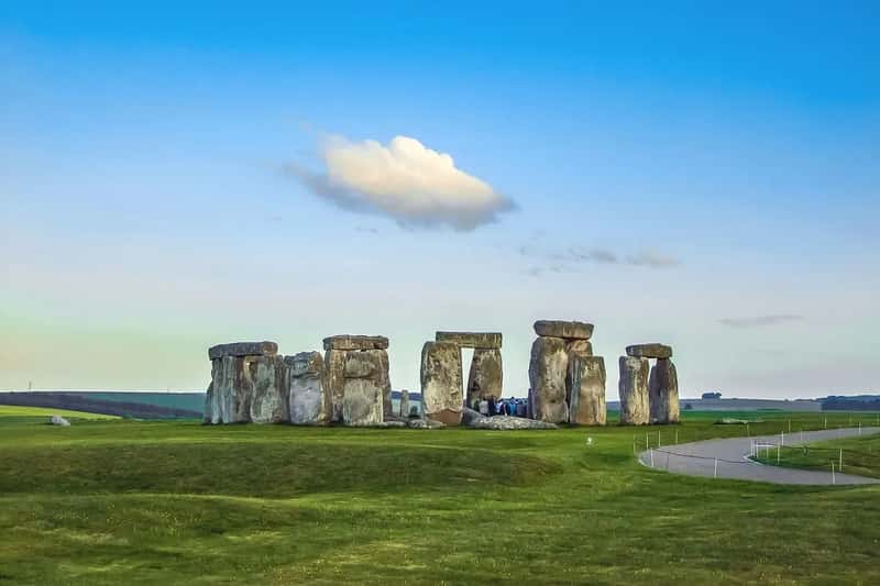 5. Stonehenge, England - The Monument That Keeps Generating New Questions (Image Credits: Pixabay)