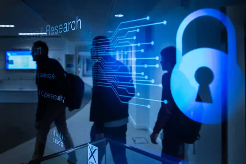 Why the Threat Is Still Taken Seriously by Researchers (Ecole polytechnique / Paris / France, Flickr, CC BY-SA 2.0)