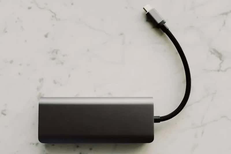 6. Lithium Battery Power Banks in Checked Bags - A Newer but Critical Rule (Image Credits: Pexels)