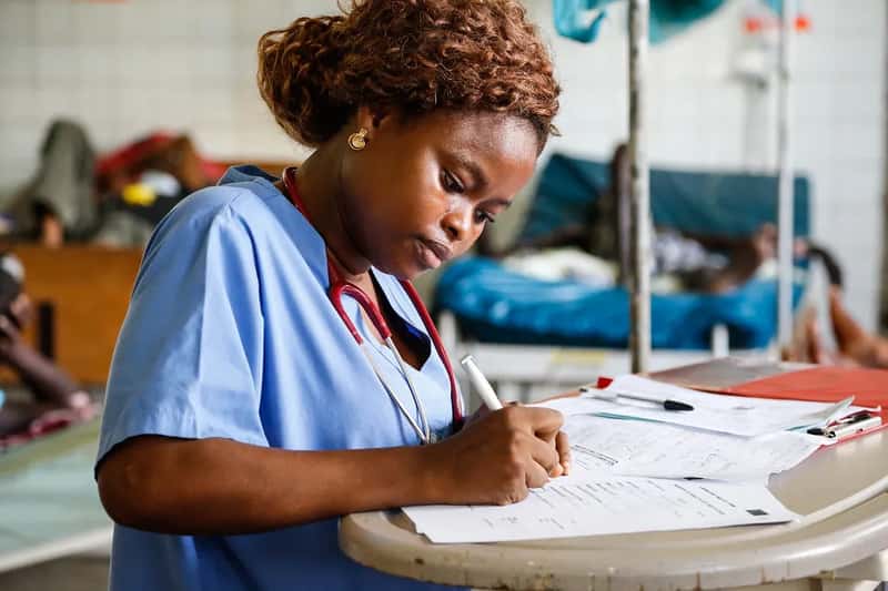 United Kingdom: the NHS covers you from day one (DFID - UK Department for International Development, Flickr, CC BY 2.0)