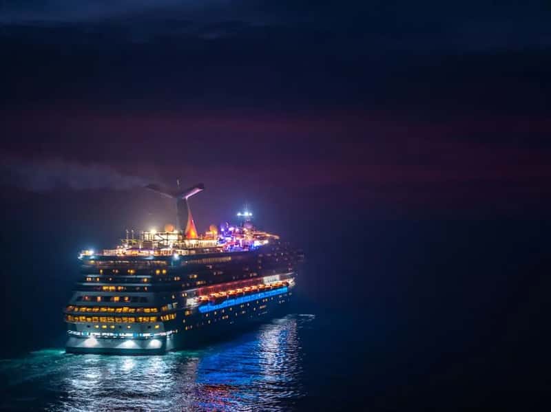 A Cancelled Voyage for Thousands of People (Image Credits: Pexels)