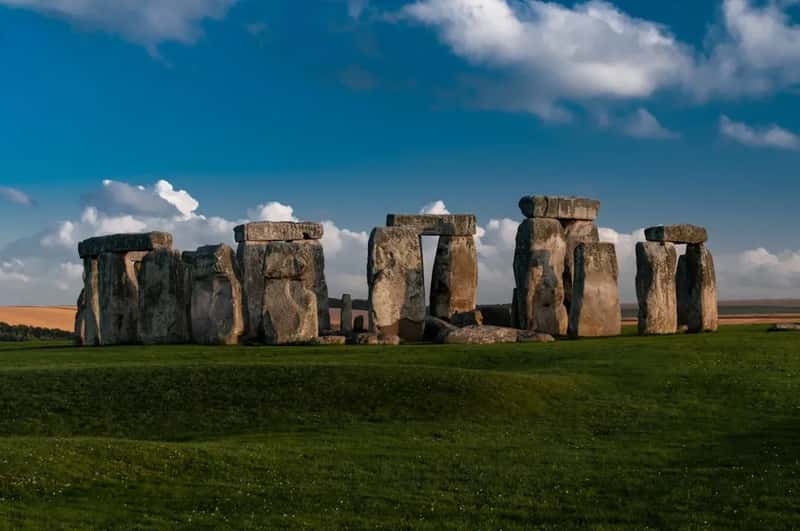The roped off stone circle at Stonehenge, England (Image Credits: Unsplash)