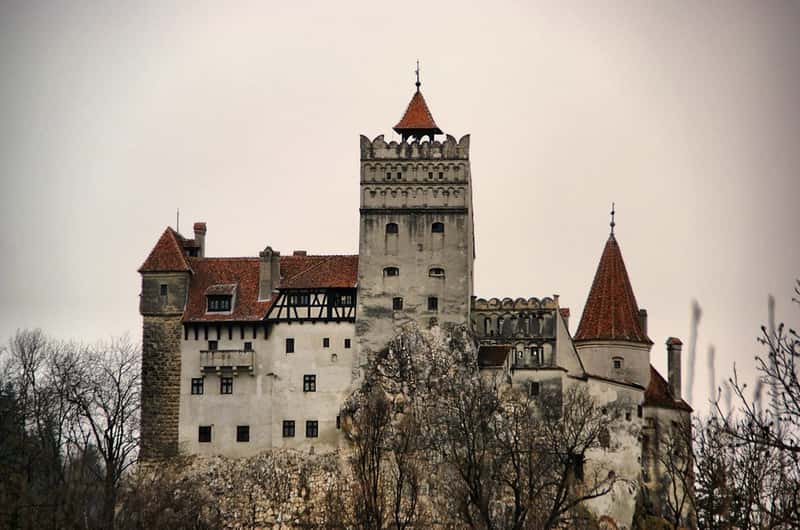 Bran Castle: The Tourist Trap That Captured Global Fascination (Image Credits: Flickr)