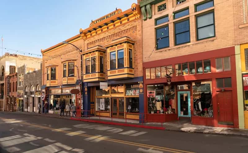 #14 - Bisbee, Arizona: A Mining Town That Refused to Modernize (Image Credits: Unsplash)