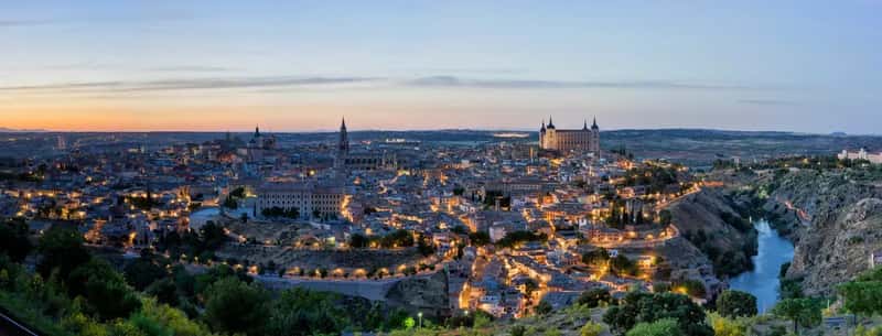 Spain: Mediterranean Dreams Within Reach (Image Credits: Wikimedia)