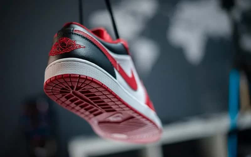 4. Inappropriate Shoes (Especially Stilettos and Brand-New Sneakers) (Image Credits: Pexels)