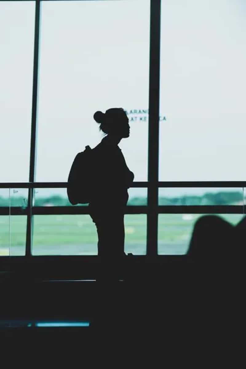3. Rehearsing Conversations With Staff (Image Credits: Pexels)