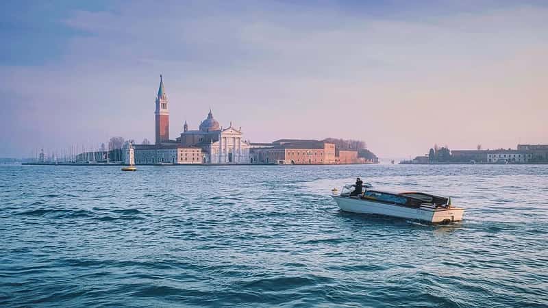 5. Venice, Italy - Sinking Under the Weight of Its Own Fame (Image Credits: Pixabay)