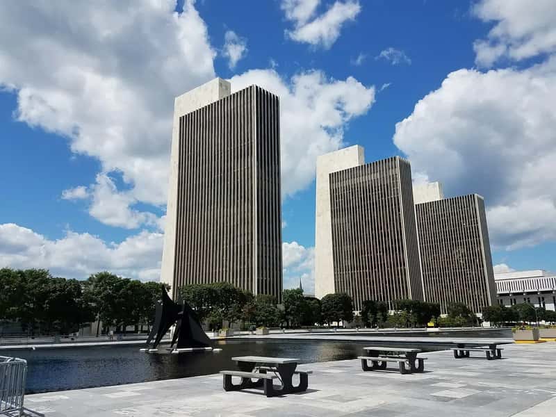 5. Albany, New York: Government Town Losing Its Anchor (Image Credits: Pixabay)
