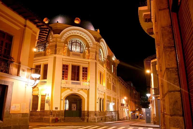 6. Quito, Ecuador (Image Credits: Pixabay)