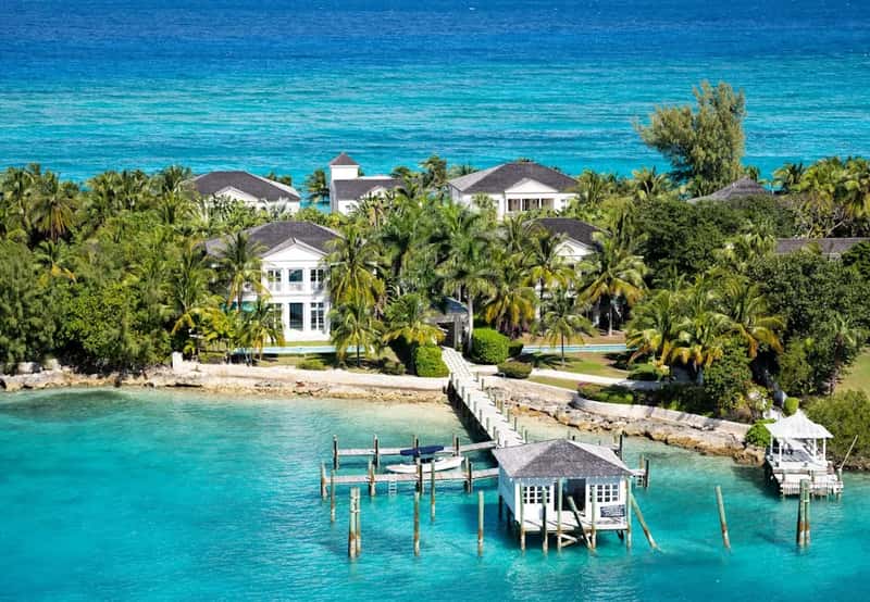 The Bahamas: Eight months of beach time (Image Credits: Unsplash)