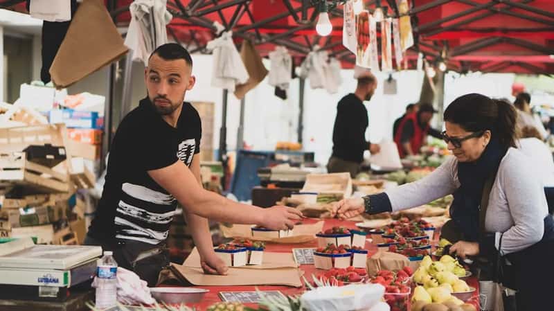 6. Looking and Acting Like an Obvious First-Time Tourist (Image Credits: Unsplash)