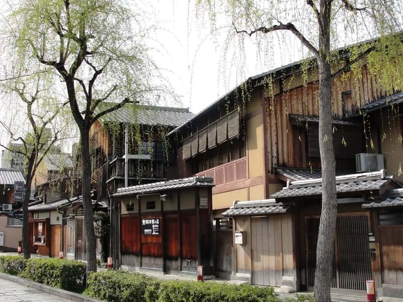 4. Kyoto, Japan (Gion street, CC BY 2.0)