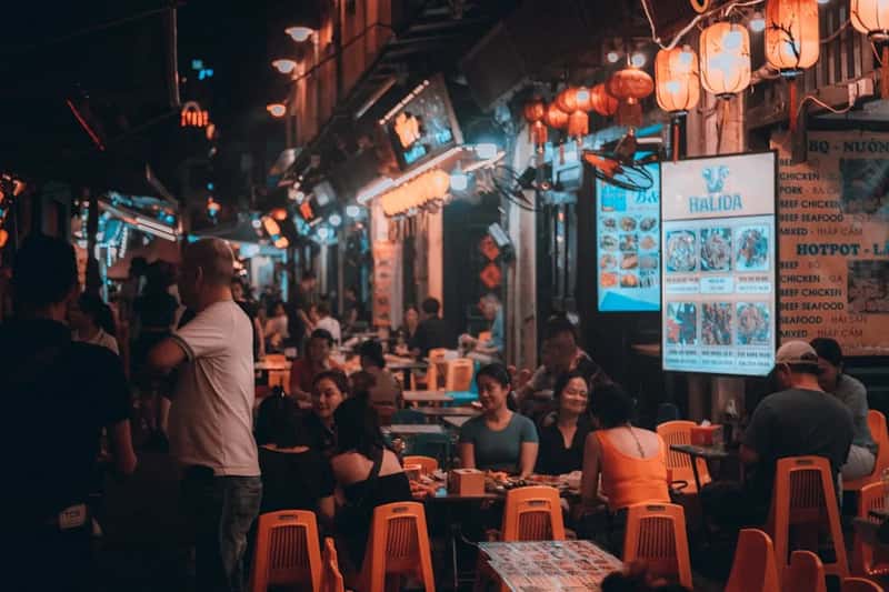 Vietnam: where street food rules and $30 buys a feast (Image Credits: Unsplash)