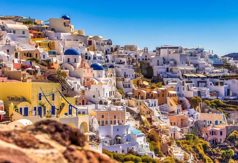 Greece: Sun, History, and Financial Strain (Image Credits: Pixabay)