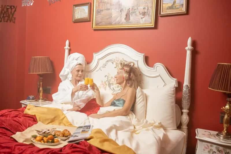 #3 - A Senior Rate Stacked With Loyalty Perks and Direct Booking Benefits (Image Credits: Pexels)
