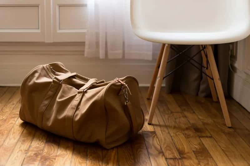 5. A separate bag "just for souvenirs" (Image Credits: Unsplash)