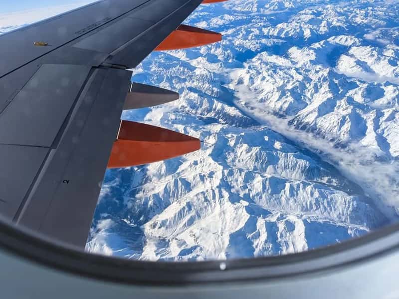 Winter Is Still the Cheapest Season to Fly (Image Credits: Pexels)