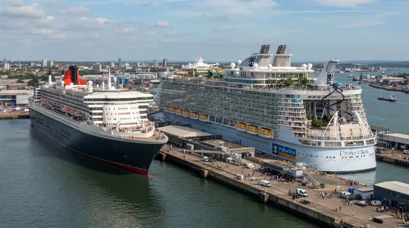 #1 - Cunard's Ocean-Liner Magic Beats Royal Caribbean's Record-Setting Mega-Ship (Image Credits: Gemini)