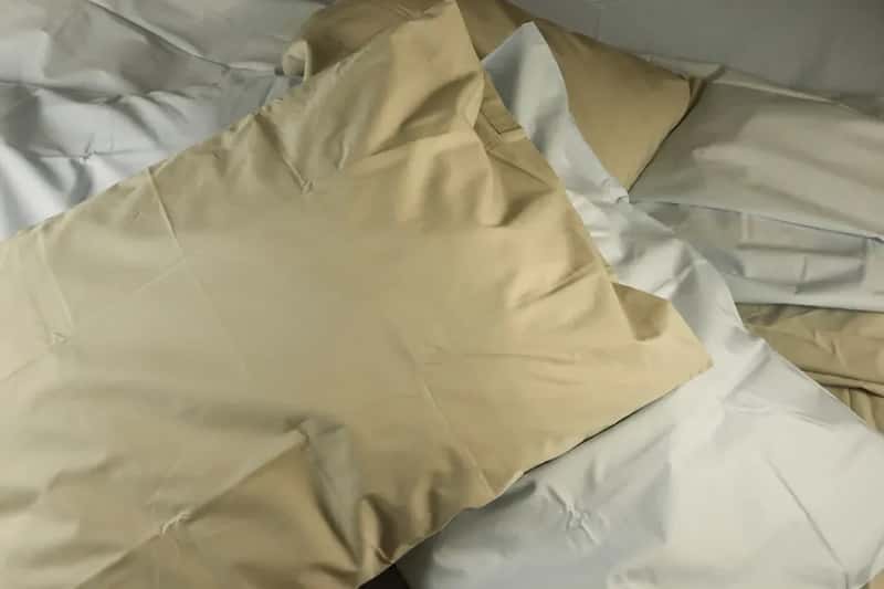 8. The Pillow Core Stays Contaminated Regardless of Washing the Cover (Image Credits: Unsplash)