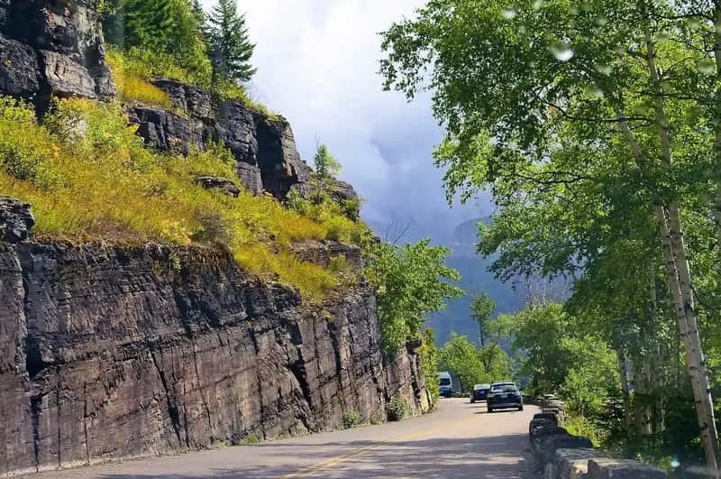 #1. Going-to-the-Sun Road - Montana (Image Credits: Pixabay)