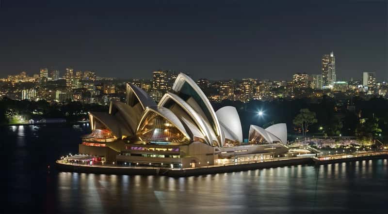7. Australia (By Diliff, CC BY-SA 3.0)