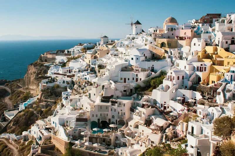 Greece: Ancient Hospitality Lives On (Image Credits: Pixabay)