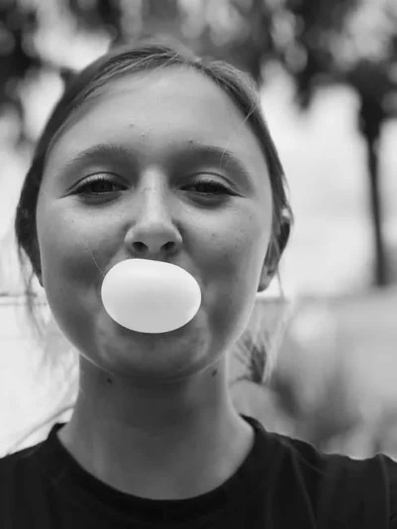 2. Bringing Chewing Gum Into Singapore (Image Credits: Pexels)