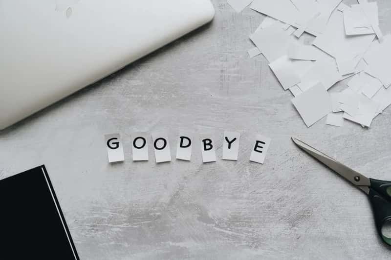 14. "Thanks" without "Au revoir" when leaving (Image Credits: Pexels)