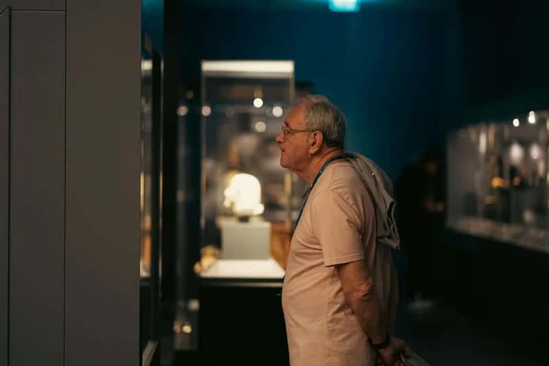 5. They Use the Senior Pass and Similar Discounts (Image Credits: Pexels)