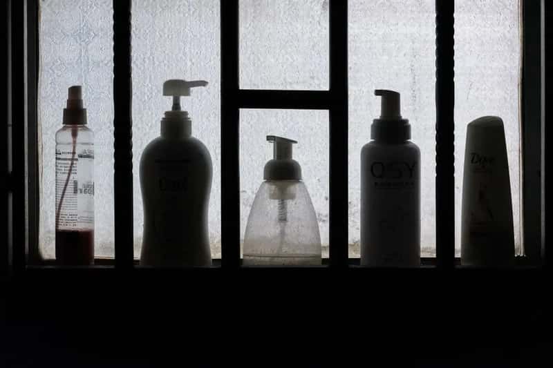 #16 - Packing Full-Size Toiletry Bottles (Image Credits: Unsplash)