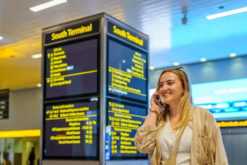 #8 - Running a Full Speakerphone Call at the Gate (Image Credits: Unsplash)