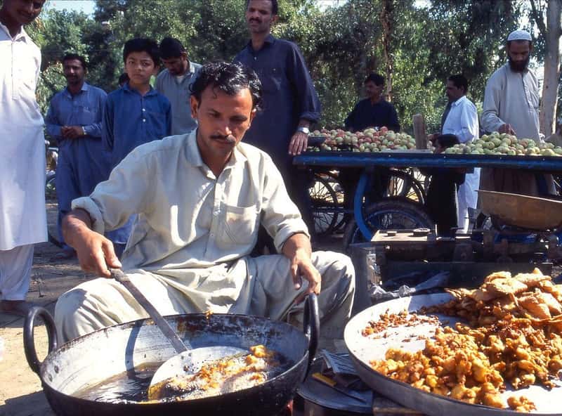 Pakistan: Rock-Bottom Prices for Rich Flavors (Image Credits: Flickr)