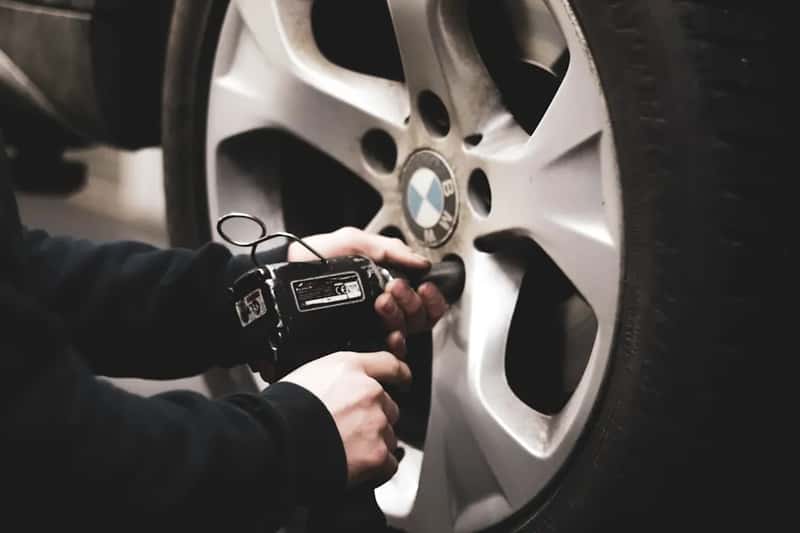 1. Skipping the tire pressure check before departure (Image Credits: Unsplash)