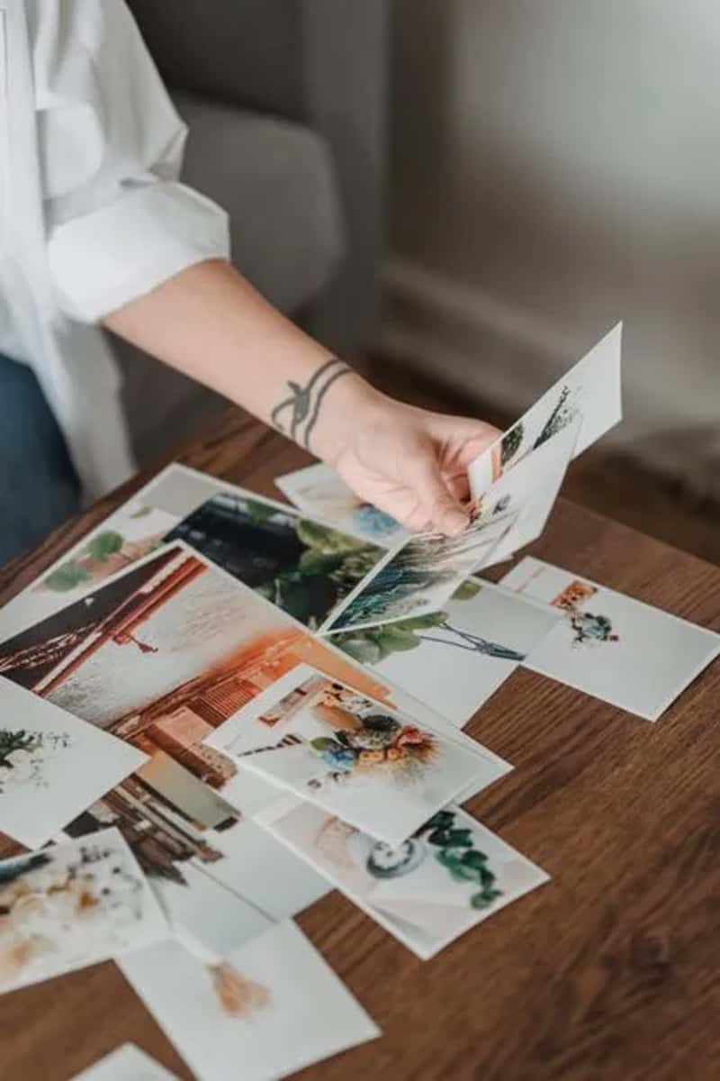 Printed photos and photo development (Image Credits: Pexels)