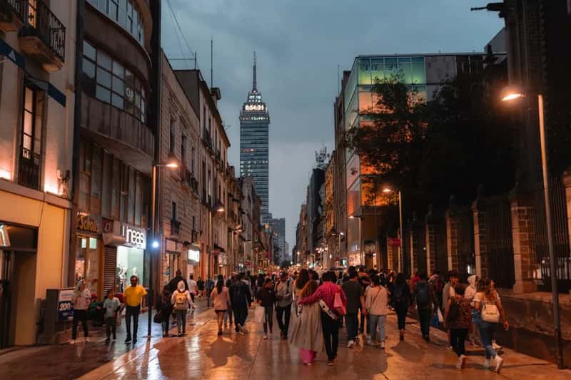 Timing Your Trip Around Weather And Crowds (Image Credits: Unsplash)