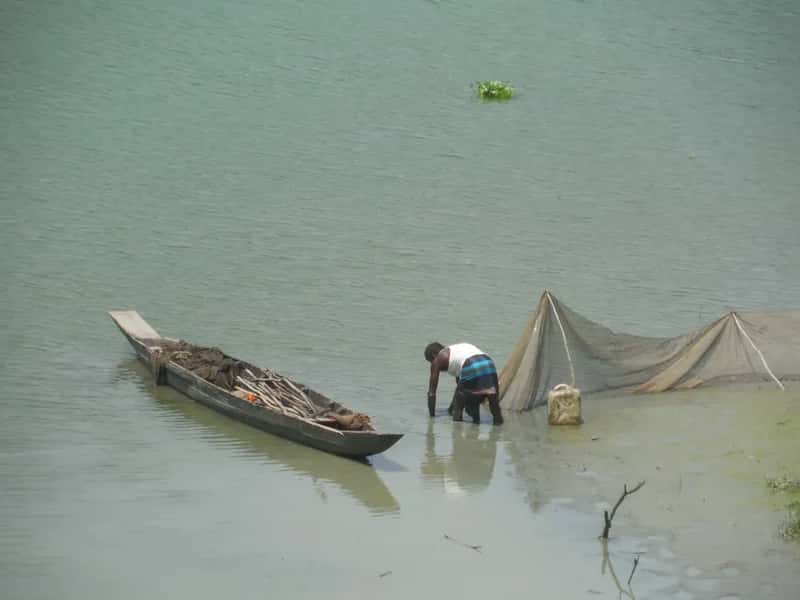 10. Bangladesh: One of the World's Most Acute Water Safety Challenges (Image Credits: Unsplash)