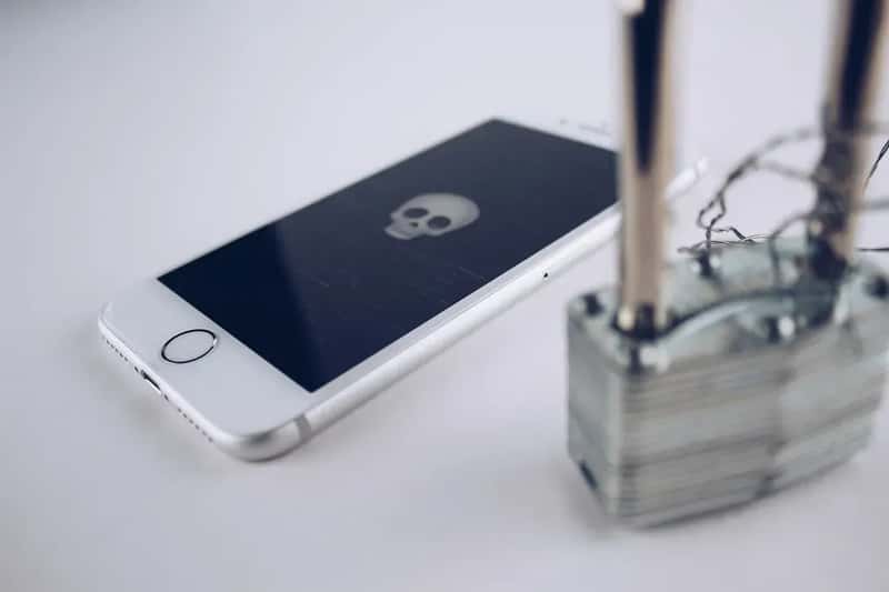 What Hackers Can Actually Do to Your Device (stockcatalog, Flickr, CC BY 2.0)