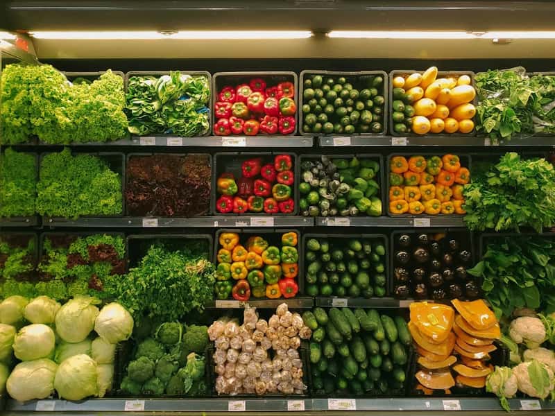 Grocery bills: a narrower gap than the stereotype suggests (Image Credits: Unsplash)