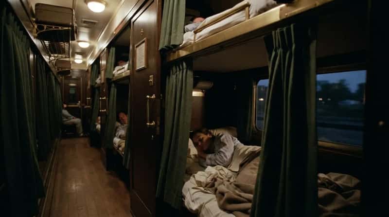 6. Your Seat Turned Into a Bedroom Overnight (Image Credits: Gemini)