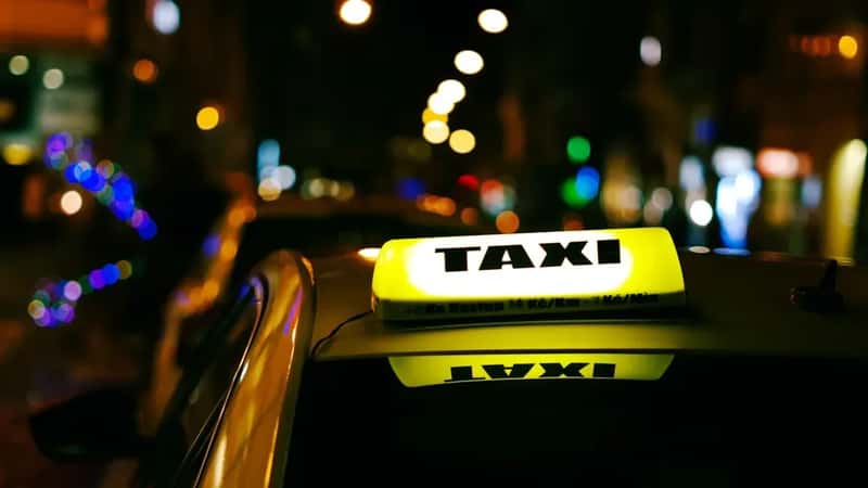 1. The Fake Taxi Driver Waiting at Arrivals (Image Credits: Unsplash)
